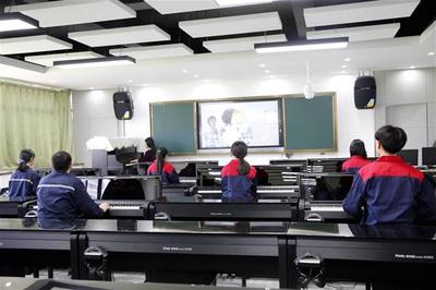 读中职一样上本科，武汉市仪表电子学校助力学生优质发展——聚焦信息电子技术服务专业